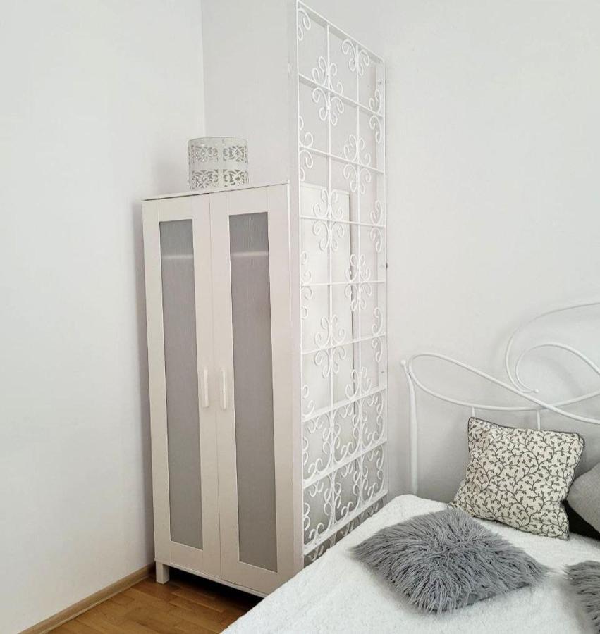 Przytulne Apartamenty W Centrum Warszawy Lok 2 วอร์ซอ ภายนอก รูปภาพ